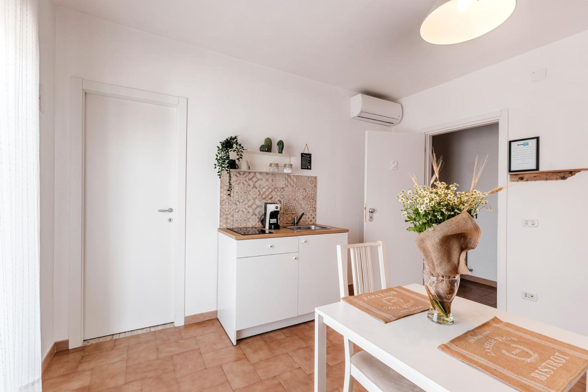 Acquaterra Apartment Полиняно а Маре Екстериор снимка